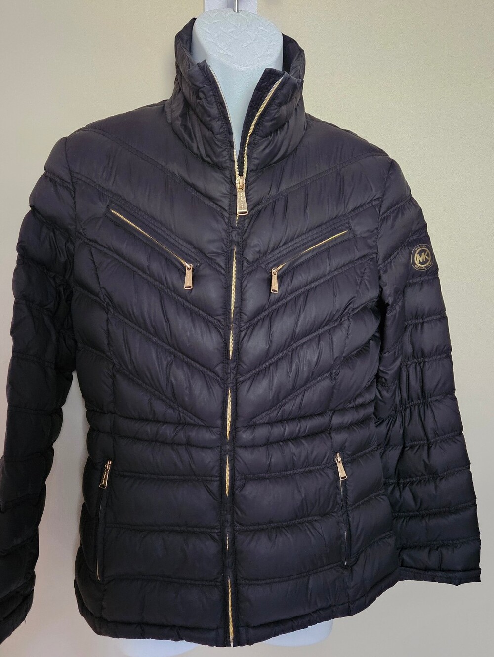 Michael Kors Black Quilted Puffer Jacket with Gold Hardware Packable Size Medium